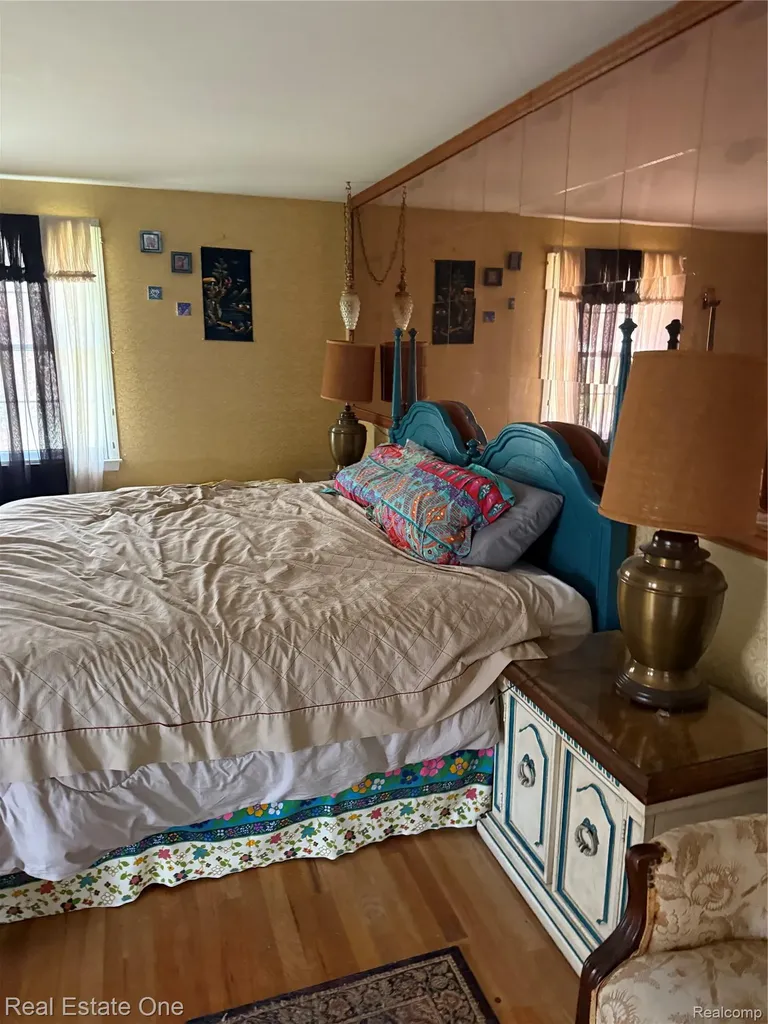 26023 Meadow Drive Franklin Village MI 48025