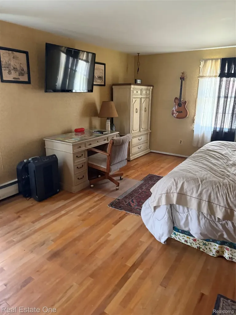 26023 Meadow Drive Franklin Village MI 48025