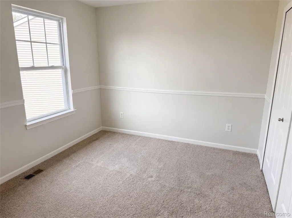 42824 Greystone Drive Sterling Heights City MI 48313