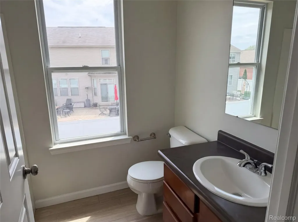 42824 Greystone Drive Sterling Heights City MI 48313