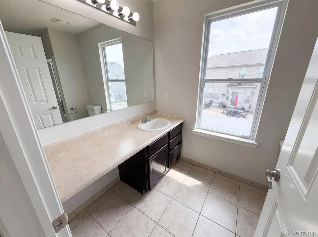 42824 Greystone Drive Sterling Heights City MI 48313