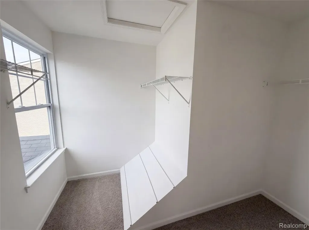 42824 Greystone Drive Sterling Heights City MI 48313