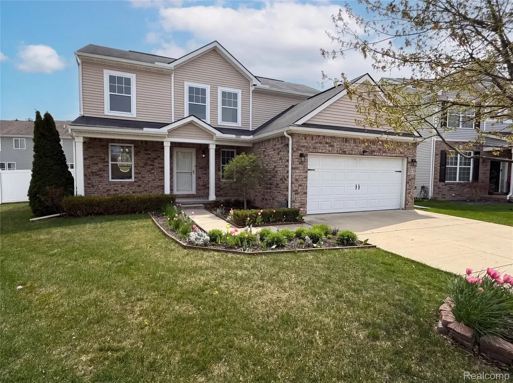 42824 Greystone Drive Sterling Heights City MI 48313