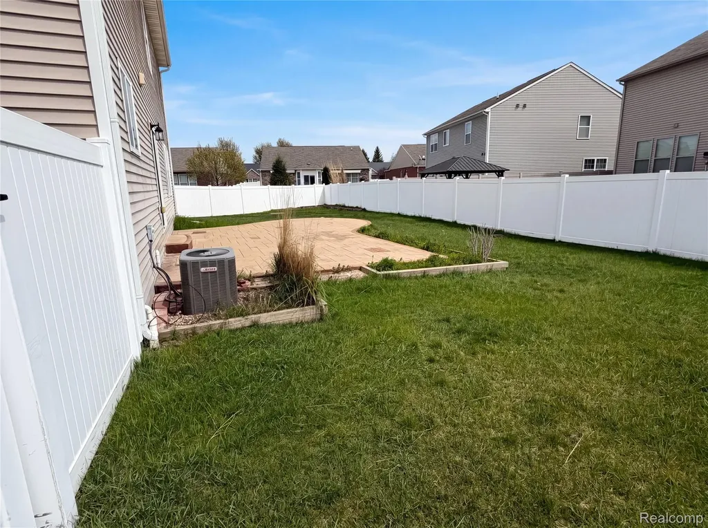42824 Greystone Drive Sterling Heights City MI 48313