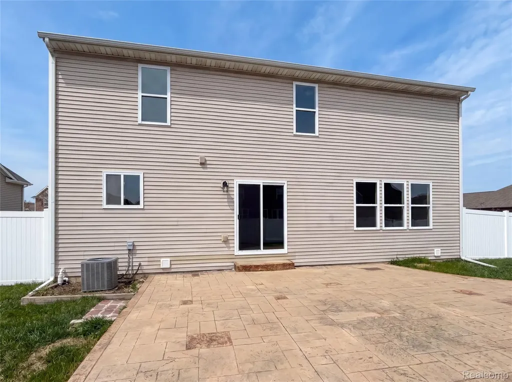 42824 Greystone Drive Sterling Heights City MI 48313