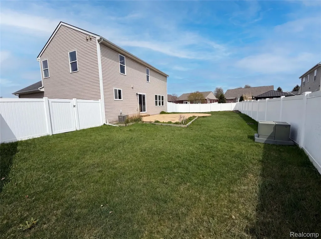 42824 Greystone Drive Sterling Heights City MI 48313