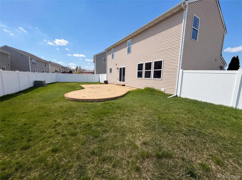 42824 Greystone Drive Sterling Heights City MI 48313
