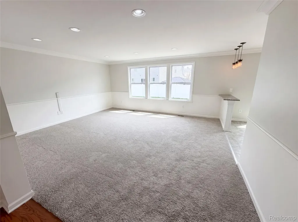 42824 Greystone Drive Sterling Heights City MI 48313