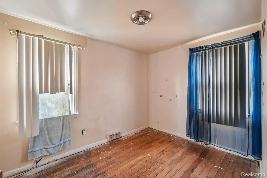 5969 Cadieux Road Detroit City MI 48224