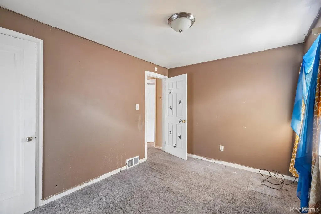5969 Cadieux Road Detroit City MI 48224