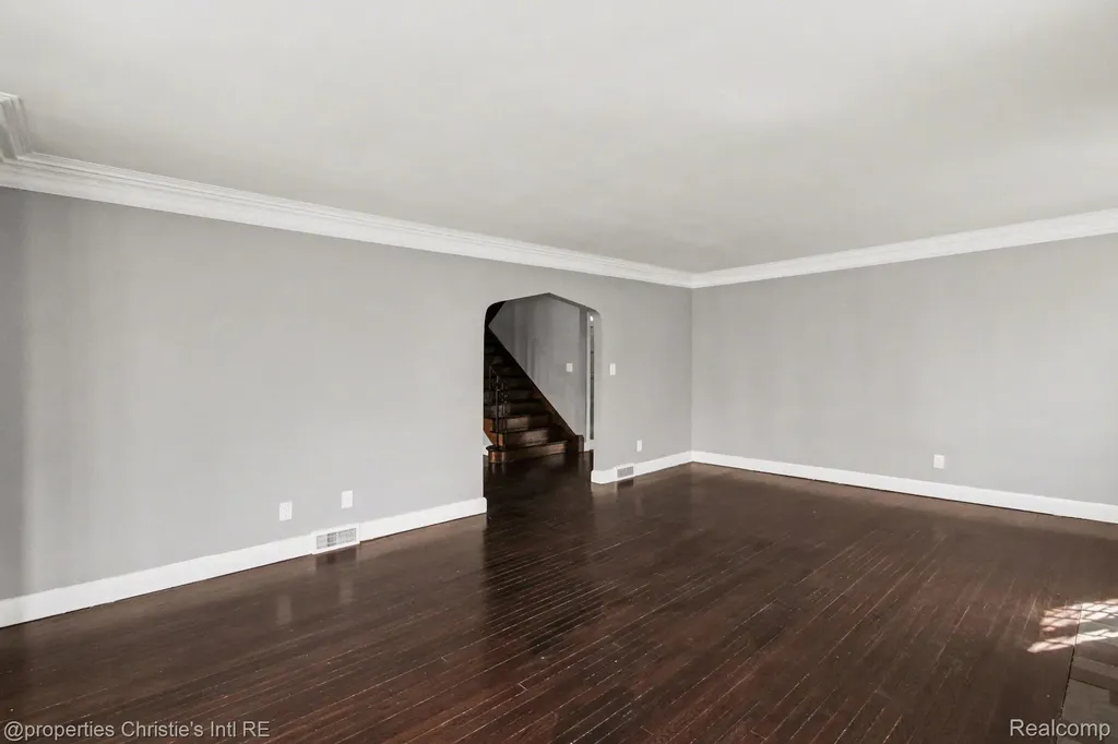18944 Warrington Drive Detroit City MI 48221