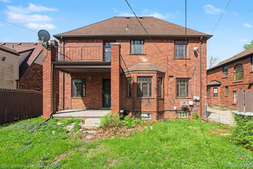18944 Warrington Drive Detroit City MI 48221
