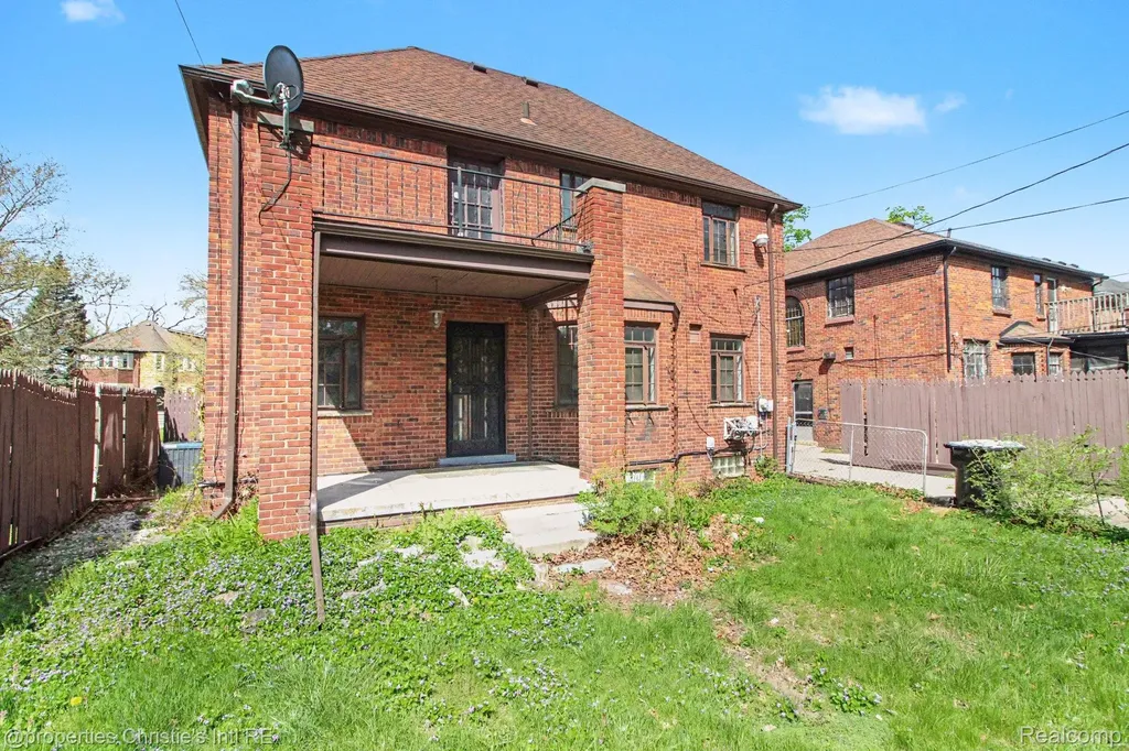 18944 Warrington Drive Detroit City MI 48221