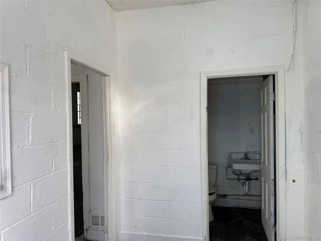 18564 Fitzpatrick Court Detroit City MI 48228