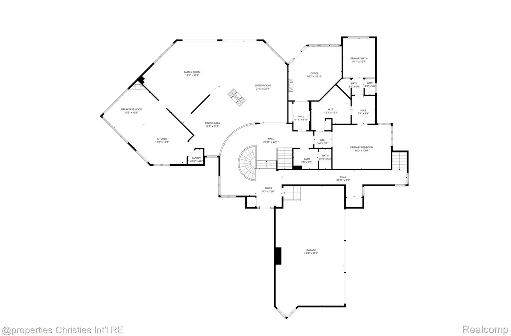 4912 Oakwood Court Commerce Charter Township MI 48382