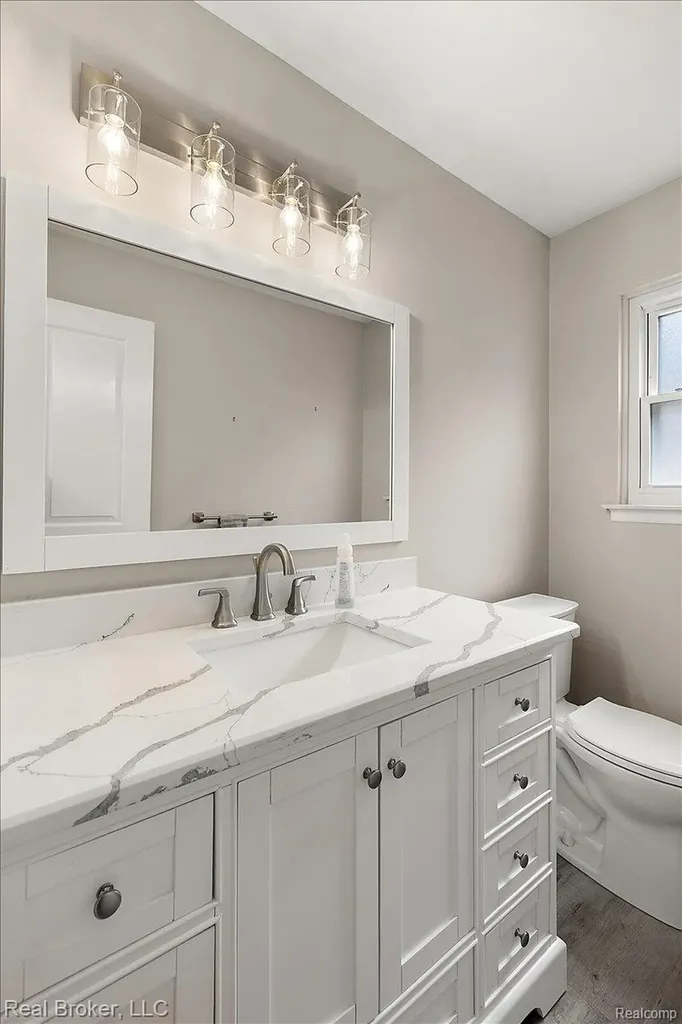 24765 Apple Crest Drive Novi City MI 48375