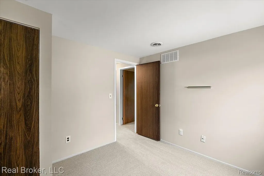 24765 Apple Crest Drive Novi City MI 48375