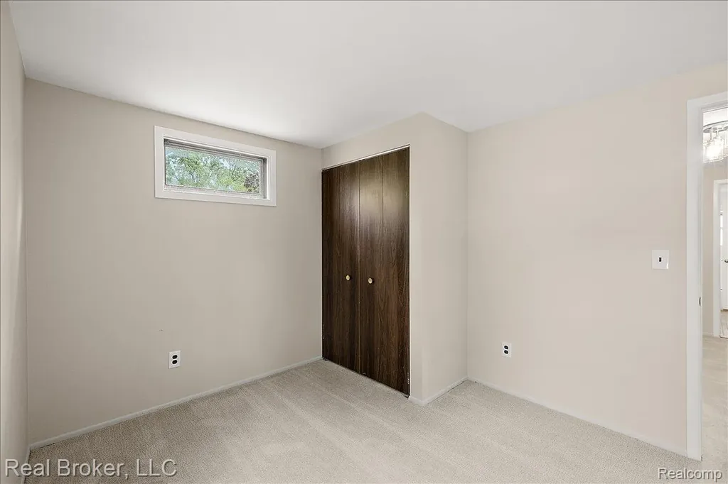 24765 Apple Crest Drive Novi City MI 48375