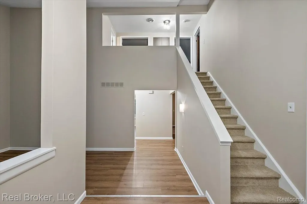 24765 Apple Crest Drive Novi City MI 48375