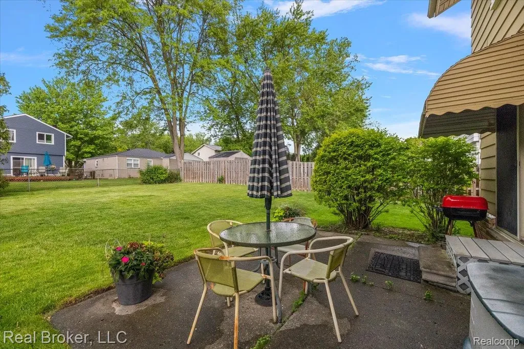 24765 Apple Crest Drive Novi City MI 48375