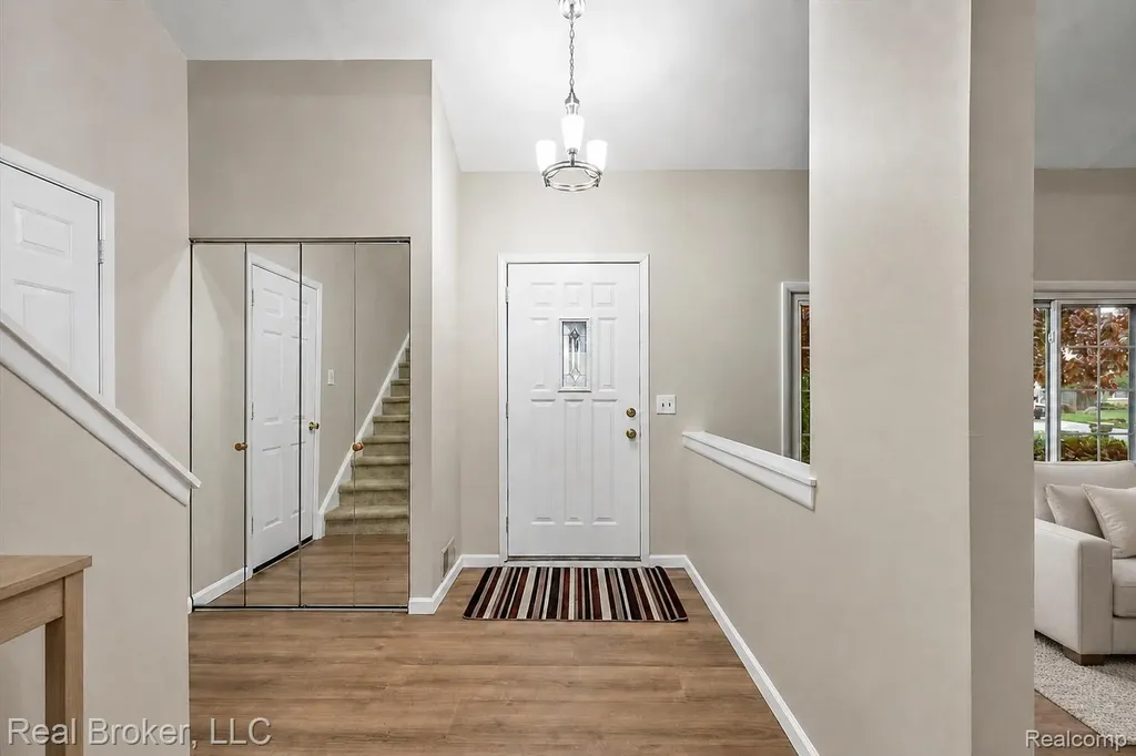 24765 Apple Crest Drive Novi City MI 48375