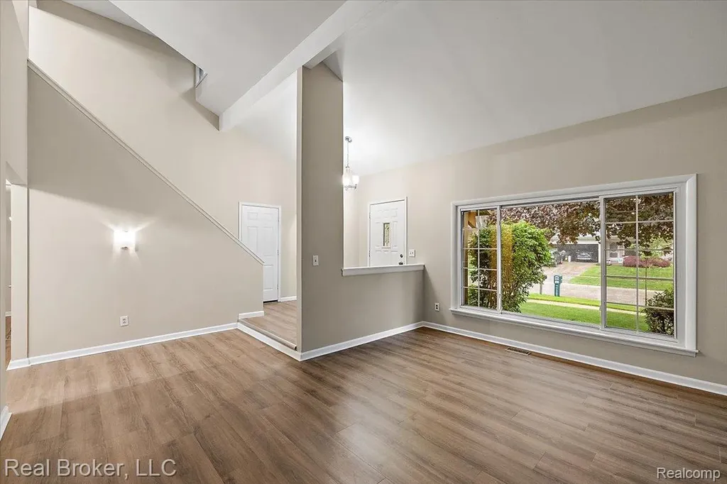 24765 Apple Crest Drive Novi City MI 48375