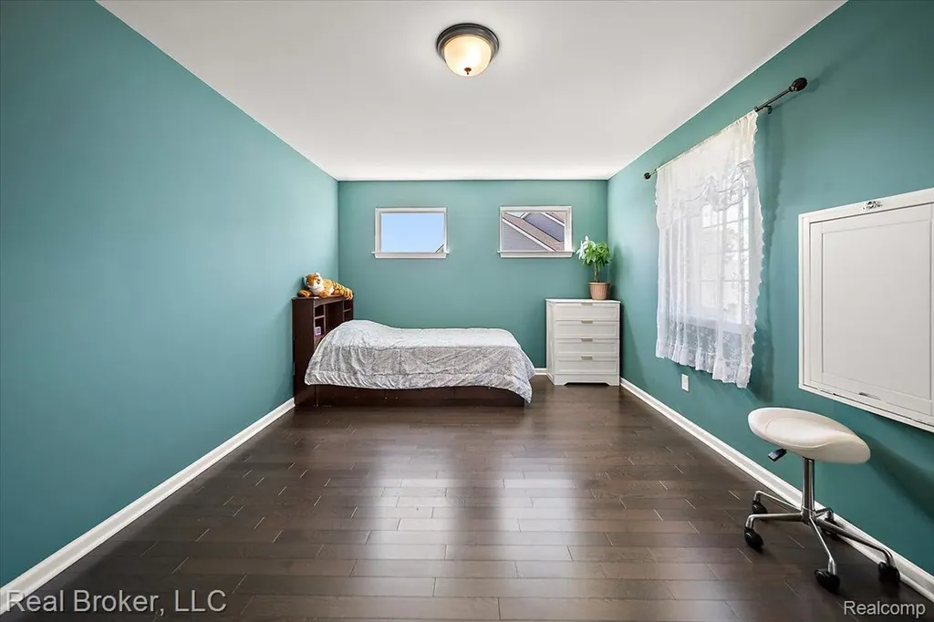 19926 E Breton Court Chelsea City MI 48118