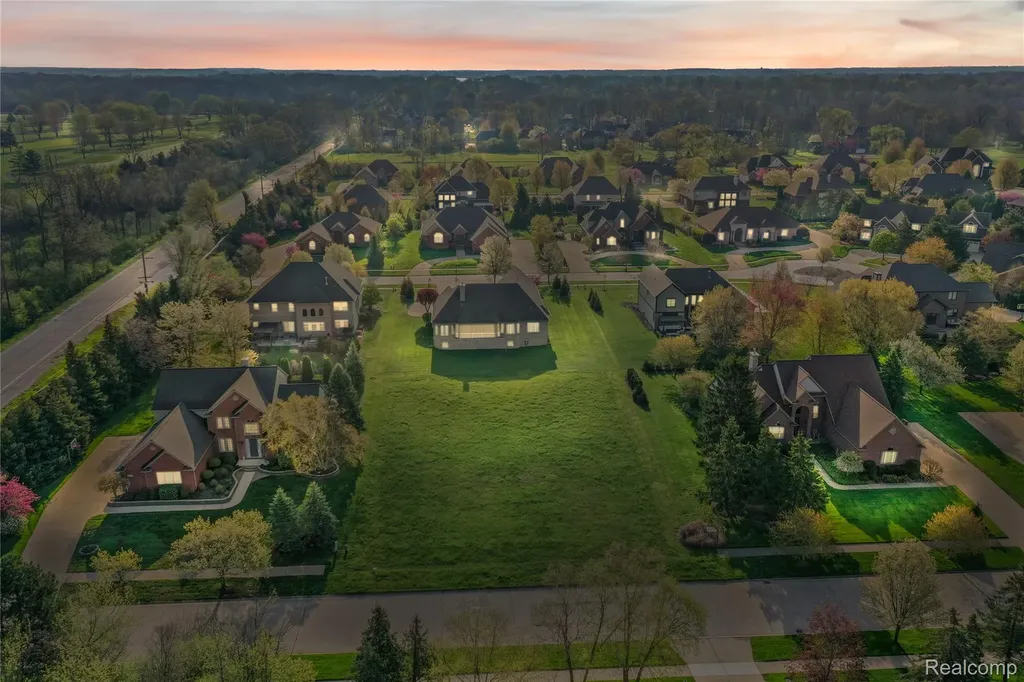 23249 Chicory Road Grosse Ile Township MI 48138