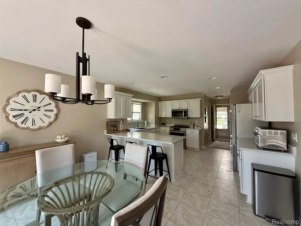 34921 Eberlein Drive Fraser City MI 48026