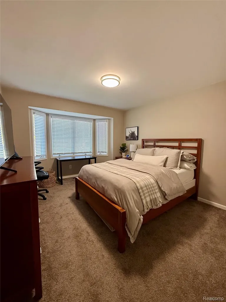 34921 Eberlein Drive Fraser City MI 48026