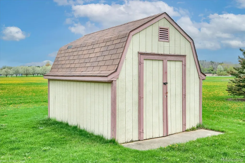 6080 Shattuck Road Saginaw Charter Township MI 48603