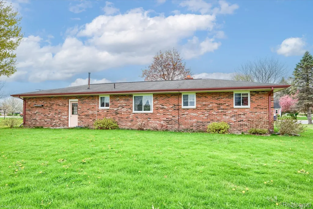 6080 Shattuck Road Saginaw Charter Township MI 48603