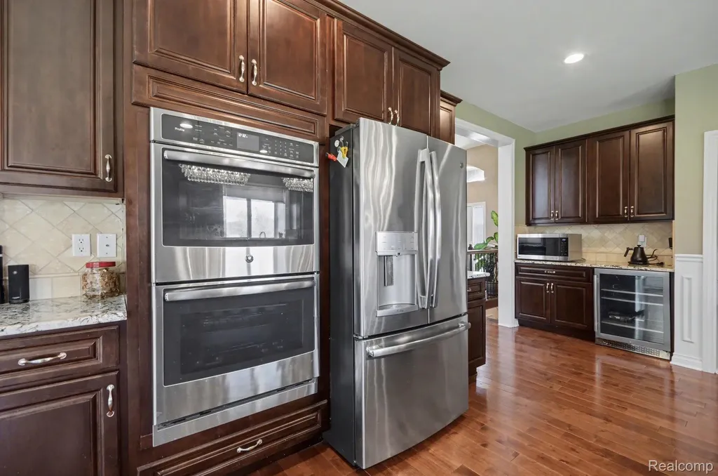 4912 Rosy Drive Leonard Village MI 48367