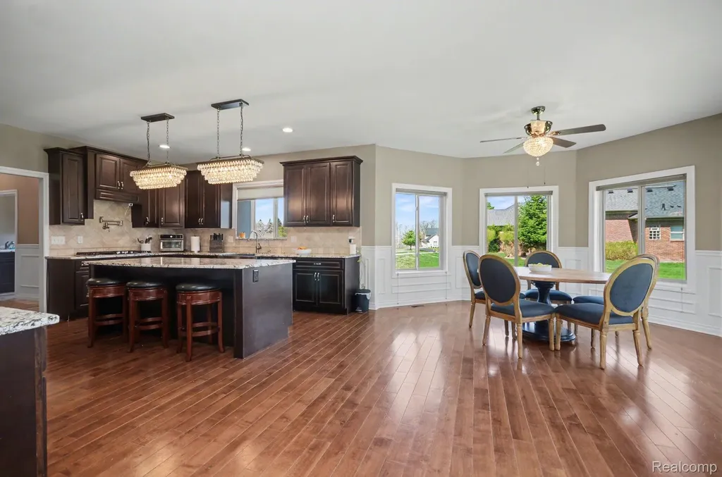 4912 Rosy Drive Leonard Village MI 48367