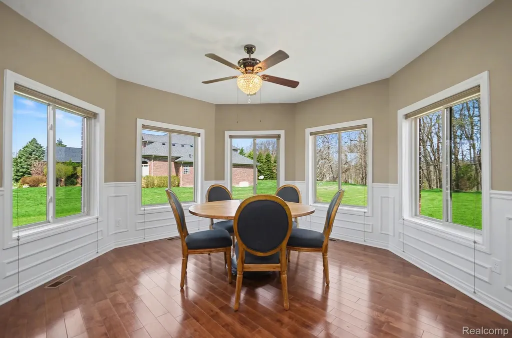 4912 Rosy Drive Leonard Village MI 48367