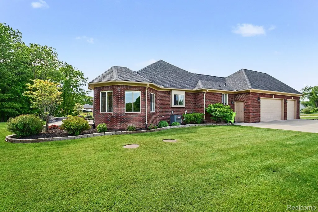 4912 Rosy Drive Leonard Village MI 48367