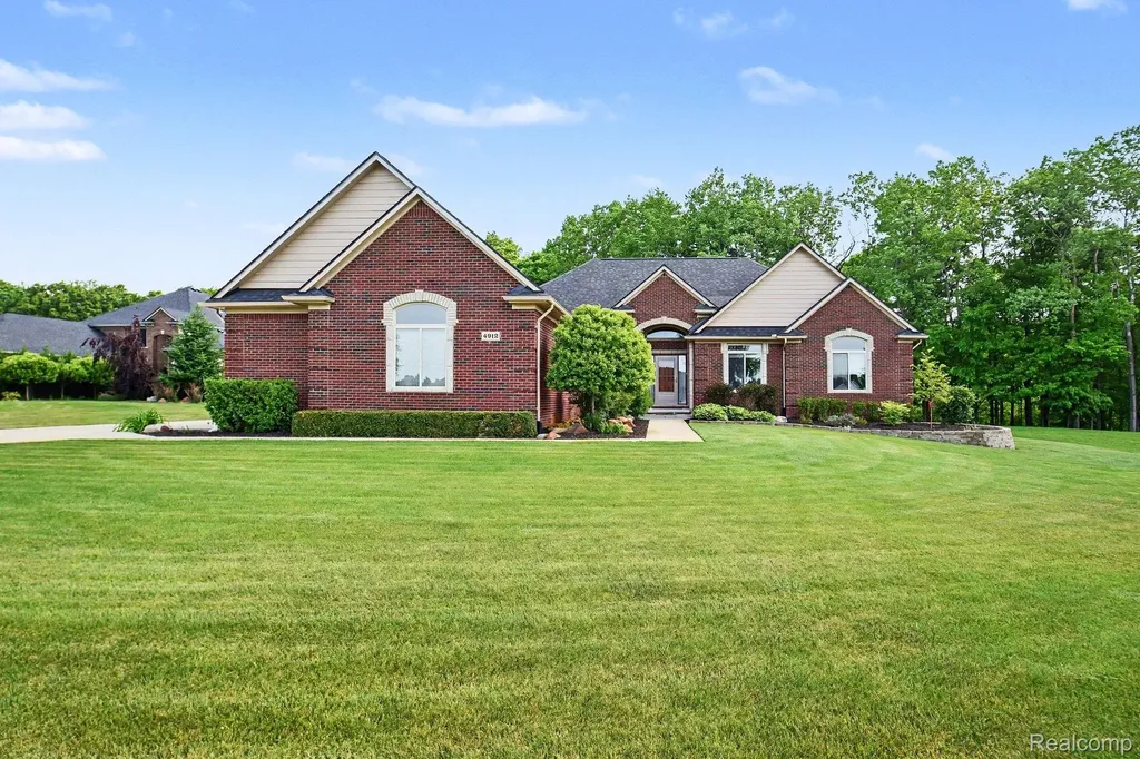 4912 Rosy Drive Leonard Village MI 48367