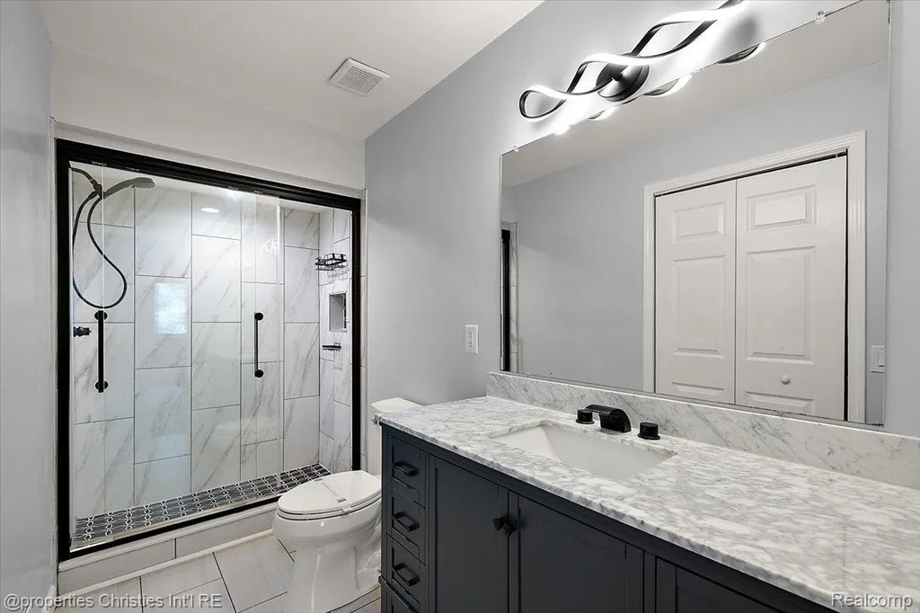 35052 Meadow Lane Farmington Hills City MI 48335