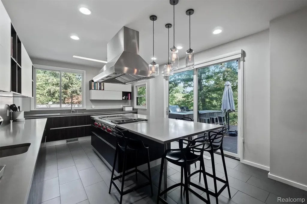 7371 Lindenmere Drive Bloomfield Hills City MI 48301