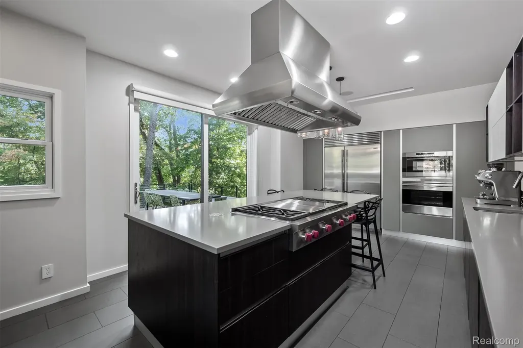 7371 Lindenmere Drive Bloomfield Hills City MI 48301