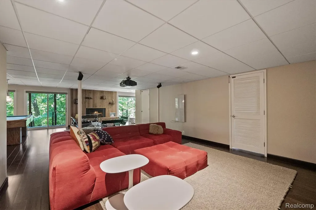 7371 Lindenmere Drive Bloomfield Hills City MI 48301