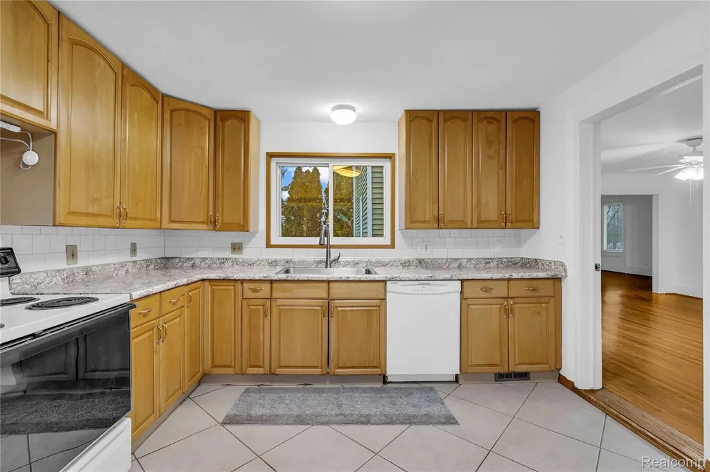 7901 7 Mile Road Salem Township MI 48167