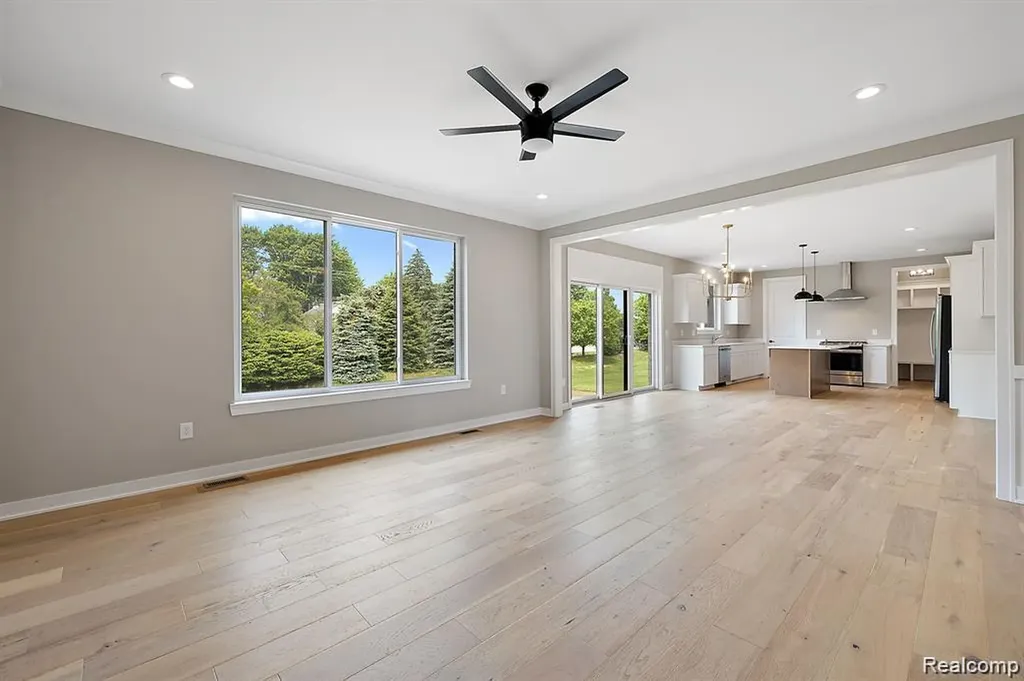 34914 Cardinal Lane Richmond City MI 48062