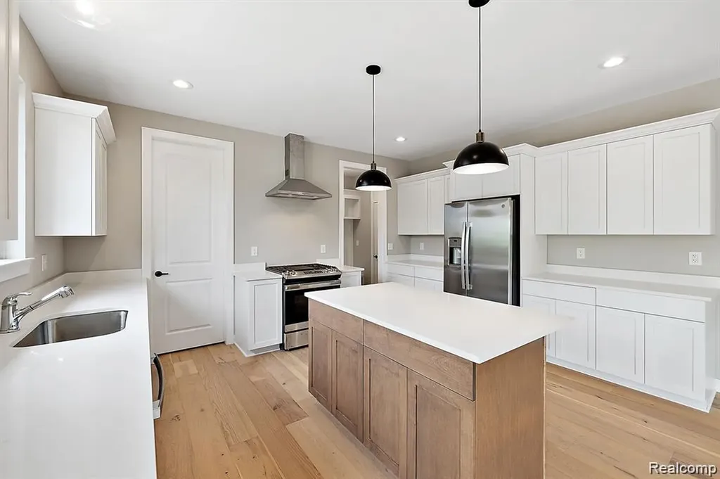 34914 Cardinal Lane Richmond City MI 48062