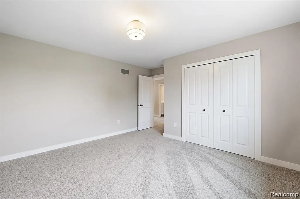 34914 Cardinal Lane Richmond City MI 48062