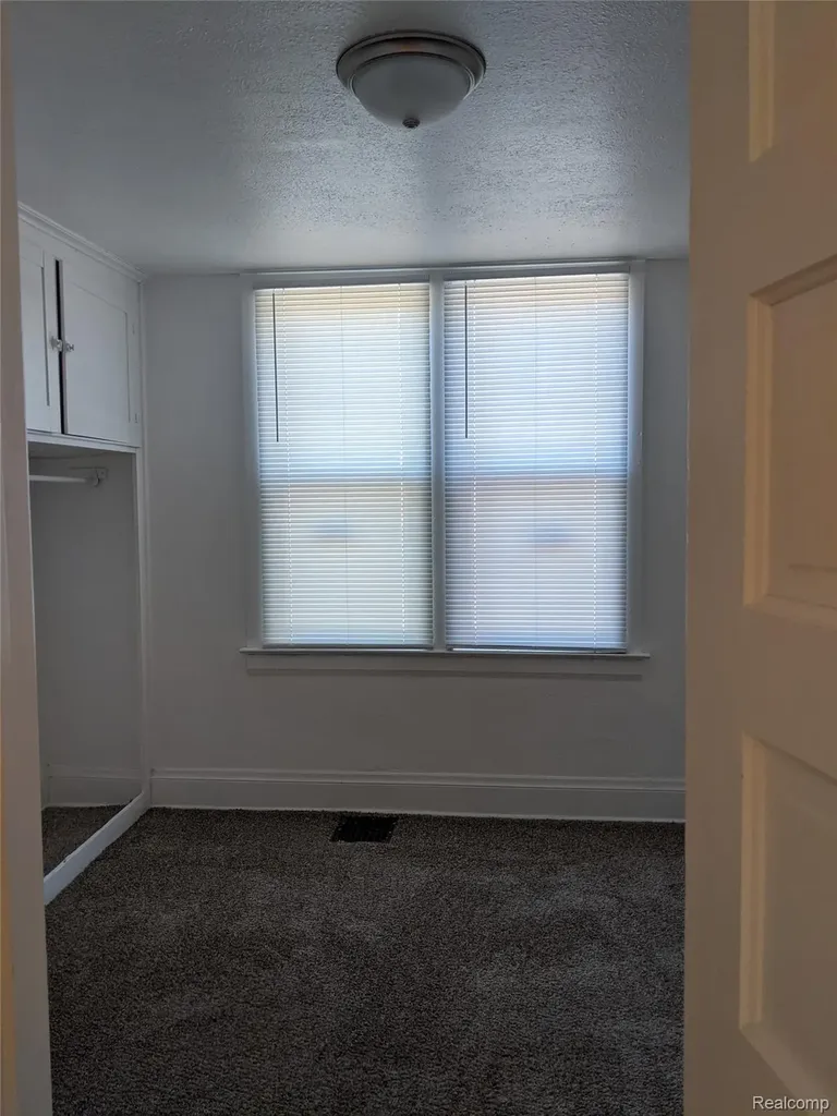 2333 Benjamin Street Saginaw City MI 48602