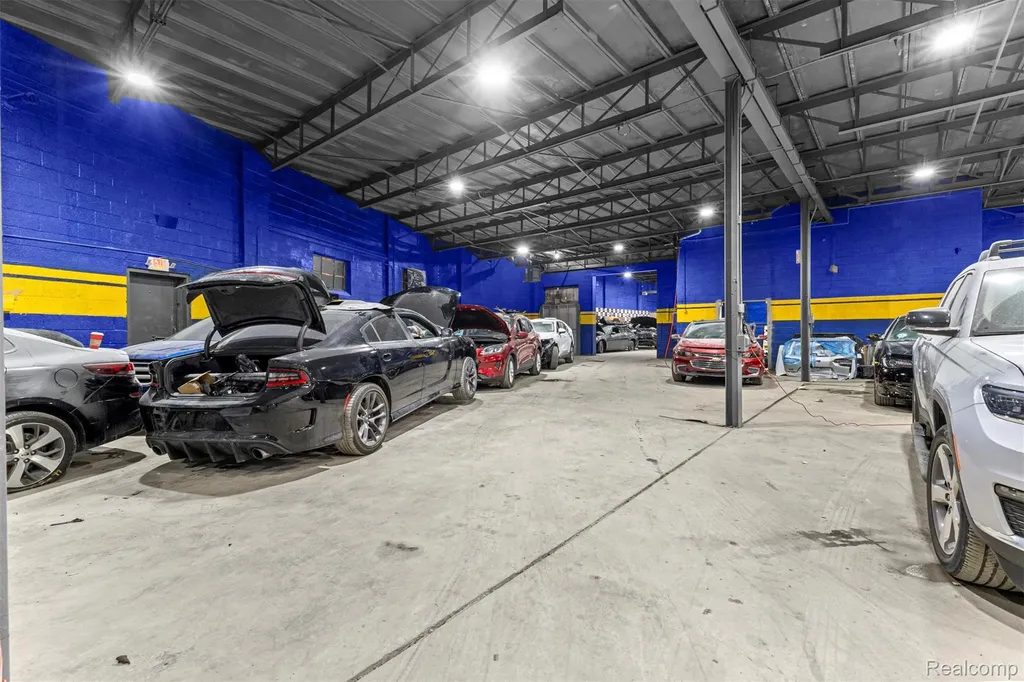 12950 Lyndon Street Detroit City MI 48227