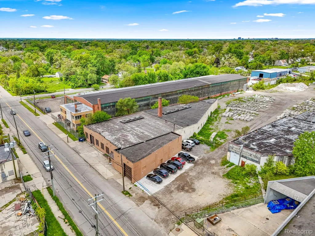 12950 Lyndon Street Detroit City MI 48227