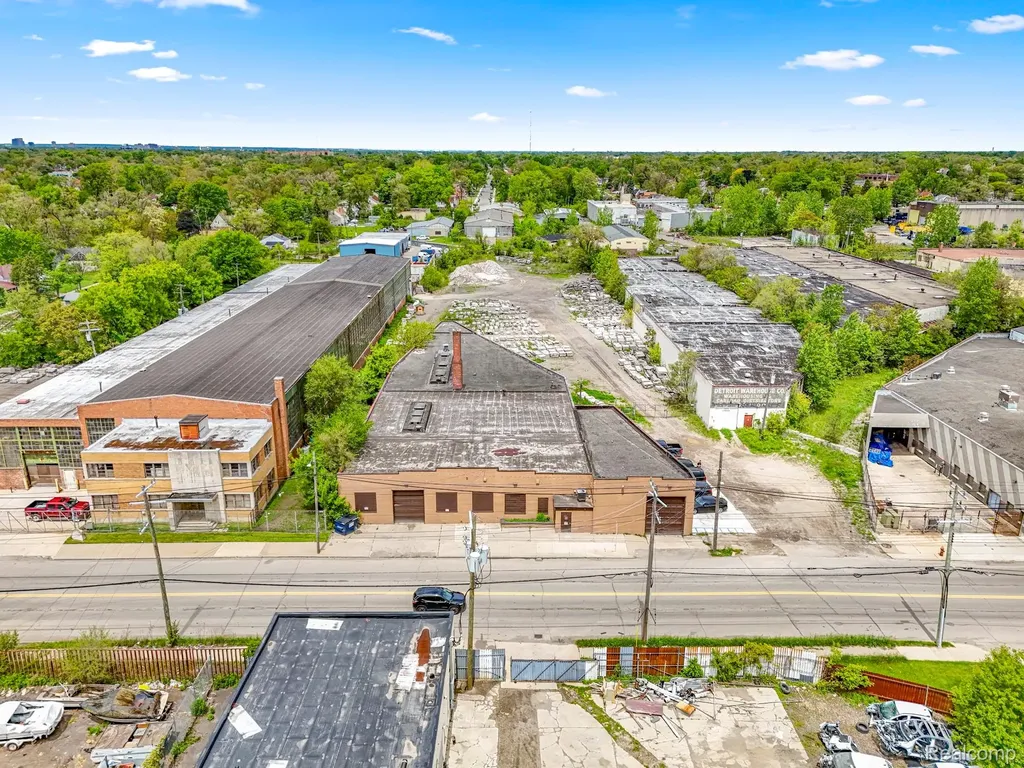 12950 Lyndon Street Detroit City MI 48227