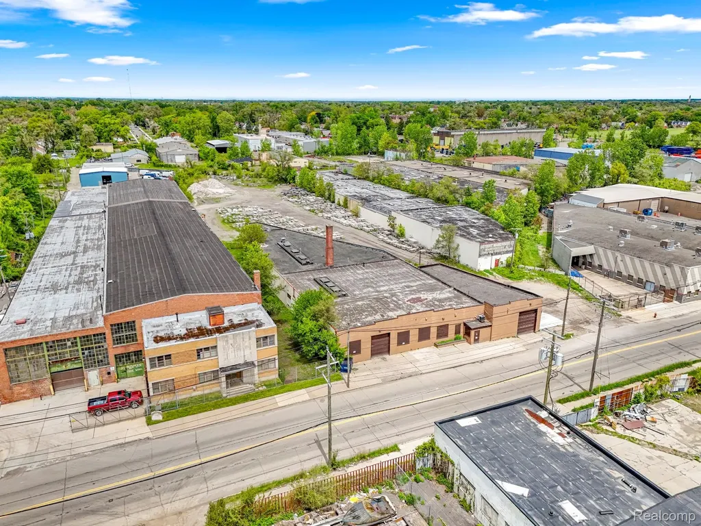 12950 Lyndon Street Detroit City MI 48227